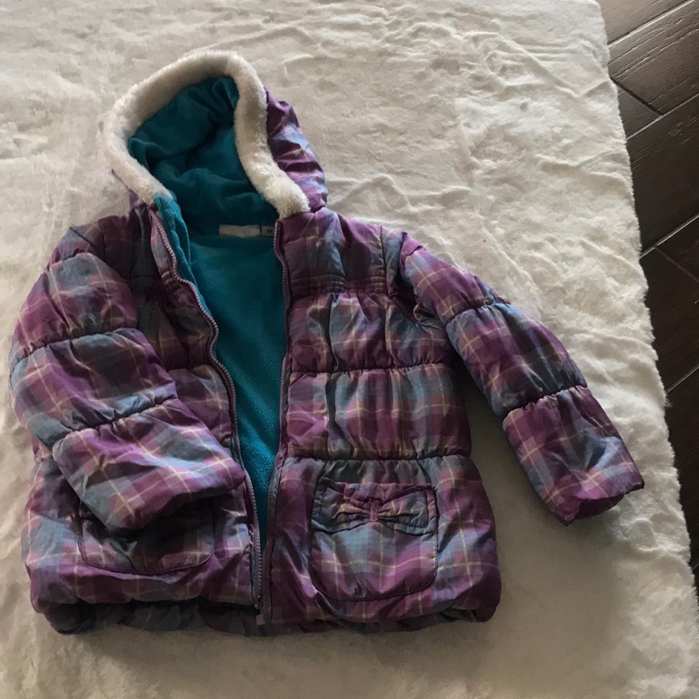 Girls puffer jacket(size 6x)
